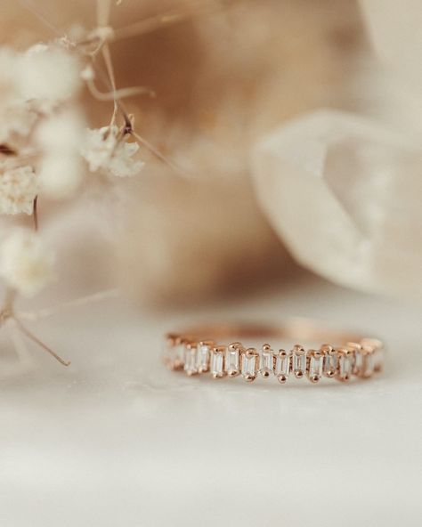 Sarah O. Jewelry on Instagram: “Add some subtle sparkle to your stack with this 14k rose gold baguette band ✨” Baguette Wedding Ring, Baguette Wedding Rings, Baguette Diamond Wedding Band, Baguette Band, Baguette Diamond Band, Gold Wedding Bands Women, Wedding Band Unique, Pave Diamond Band, Baguette Diamond Rings