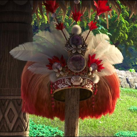 Moana's chief headdress | Moana Wikia ... Moana Crown Diy, Moana Villagers Costumes, Moana Headpiece, Hawaiian Headdress, Moana Jr Costumes, Moana Props, Moana Crown, Moana Makeup, Moana Gif