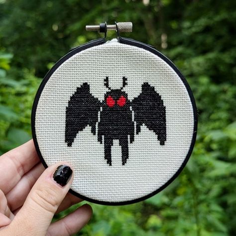 NightSkyStudioDee - Etsy Moth Man Cross Stitch, Mothman Cross Stitch Pattern, Cryptid Cross Stitch Pattern, Mothman Pixel Art, Mothman Embroidery, Mothman Cross Stitch, Cryptid Cross Stitch, Cross Stitch On Clothes, Cool Cross Stitch Patterns