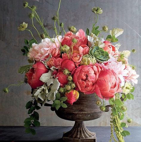 floral centerpiece, floral centrepiece, faux flowers, artificial flowers, silk flowers, peonies, pink floral arrangement Peony Arrangement, Spring Flower Arrangements, Rose Arrangements, Trendy Flowers, Beautiful Flower Arrangements, Deco Floral, Arte Floral, Floral Centerpieces, Faux Flowers