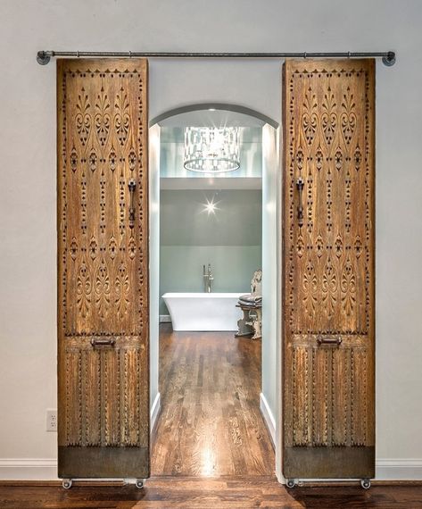 Antique Barn Doors, Mexican Doors, Wood Entrance, Modern Wooden Doors, Interior Exterior Doors, Doors Wooden, Doors Modern, Double Front Doors, Front Door Entrance