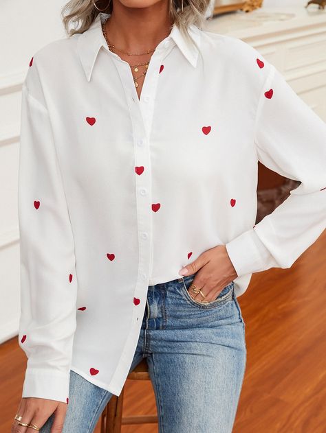 White Shirt Top For Women, Women Shirt Designs, Outfits Con Camisa, Heart Print Blouse, Haine Diy, Drop Shoulder Shirt, Fur Clothing, Fabric Heart, Shirt Embroidery