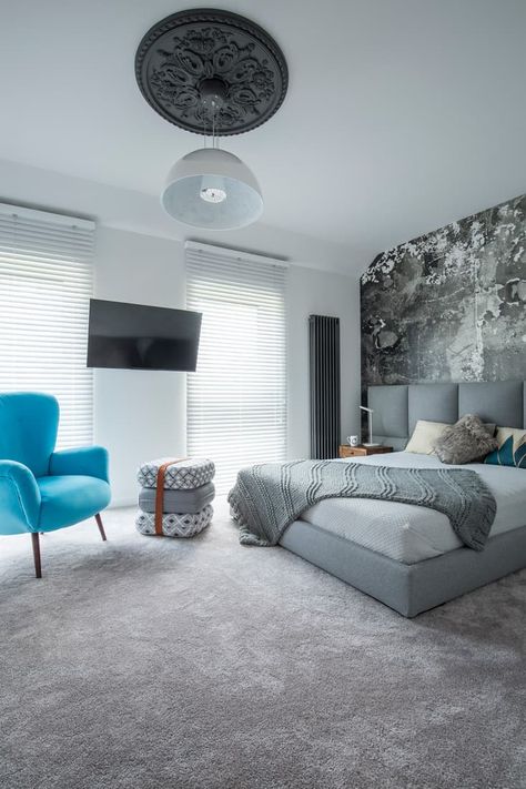 What Color Walls With Grey Carpet? - Home Decor Bliss Dark Grey Carpet Bedroom, Grey Carpet Bedroom, Dark Grey Carpet, Light Gray Carpet, Best Bedroom Paint Colors, Gray Carpet, White Wall Bedroom, Blue Armchair, White Carpet