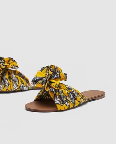 Zara Printed Fabric Slides African Shoes, Africa Style, Fabric Sandals, Shoes Outfit Fashion, Sandals Outfit, Shoes Flats Sandals, Cute Sandals, Cheap Shoes, Diy Shoes