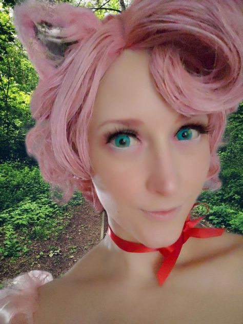 My jigglypuff cosplay with tutorial on PokeBreakBros on YouTube. Jigglypuff Cosplay, Jigglypuff Costume, Holidays And Events, Costume Ideas, Cosplay Costumes, Madrid, Wigs, Pokemon, Holidays