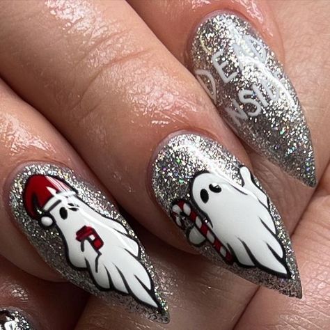 Heather Buzzell on Instagram: "👻Dead inside, but it’s Xmas👻 . Products used: •Maria •Whiteout •Blackout •Bad Romance •Luxa Shine No-Wipe Top Coat  Use discount code: handittoheather to save MONEY when you shop with @luxapolish  . . #nails #nail #nailart #nailartist #nailtech #nailpolish #gelpolish #gel #nailpro #gelnails #luxapolish #halloween #halloweennails #luxaaf #christmas #christmasnails #ghost #spirit #holiday #season #november #december #october #inspo #stiletto #glitter #glitternails #love" Christmas Ghost Nails, Anti Christmas Nails, Christmas Horror Nails, Horror Theme Nails, Halloween Christmas Nails, Goth Holiday Nails, Krampus Nail Art, Home Alone Nails, Horror Christmas Nails