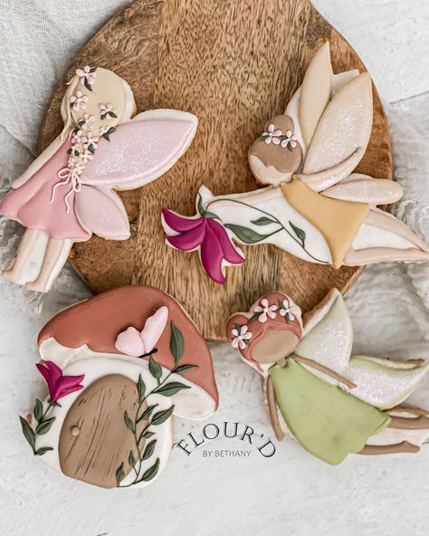 Bethany Vasconcellos (@flourdbybethany) • Instagram photos and videos Enchanted Cookies Decorated, Woodland Fairy Cookies, Garden Fairy Cookies, Fairy First Birthday Cookies, Fairy Cookies Decorated, Fairy Garden Cookies, Fairy Sugar Cookies, Fairy Cookies, Fairy Theme Birthday Party