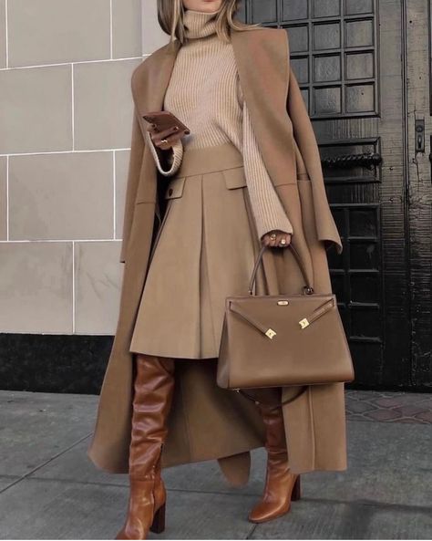 Winter Office Looks, Lolario Style, Elegant Outfit Classy, Color Pallete, Chique Outfits, Coat Outfits, Wardrobe Style, 가을 패션, Mode Inspiration