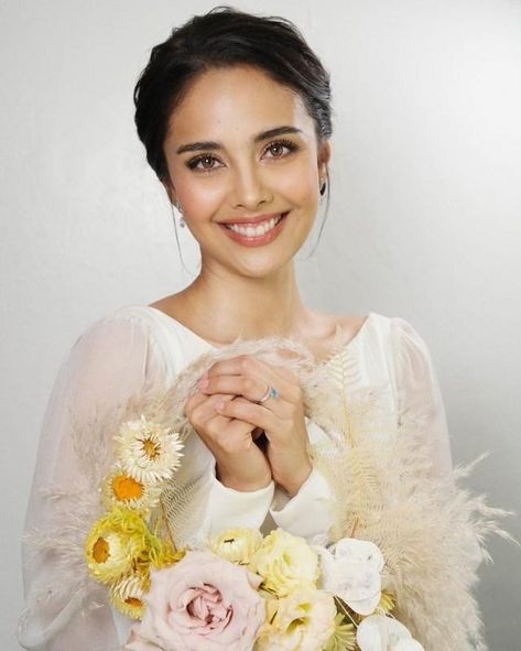 Megan Young Wedding Gown, Megan Young Wedding, Mikael Daez, Tea Ceremony Wedding, Asian Wedding Makeup, Megan Young, Young Wedding, Woo Woo, Long Trail