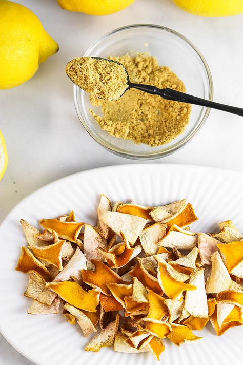 How to Make Dried Lemon Peel (Dehydrator, Oven, Air Fryer) - Homesteading in Ohio How To Dry Orange Peels, Dehydrated Lemon Peel, Lemon Peel Recipes, Orange Peels Uses, Dried Lemon Zest, Lemon Water Health Benefits, Dried Lemon Peel, Lime Peel, Dried Lemon