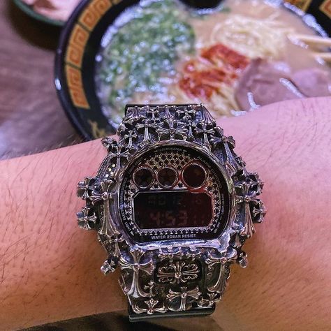 Pandio 🛸 on Instagram: “Custom Chrome Hearts G-Shock 😍🍲🖤” Custom G Shock, Chrome Hearts Watch, Y2k Outfits Men, Heart Watch, Art Jewelry Design, Clock Tattoo, Retro Watches, Dope Jewelry, Jewelry Fashion Trends