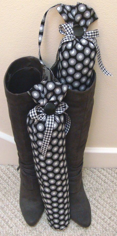 Black and White Circles Boot Trees by shoesies4u on Etsy, $26.00 POSSIBLE DIY CHRISTMAS GIFT! Girly Organization, Diy Womens Clothes, Pool Noodle Crafts, Boot Jack, Boot Tree, Knitted Washcloths, Boot Shaper, Pool Noodle, Pool Noodles