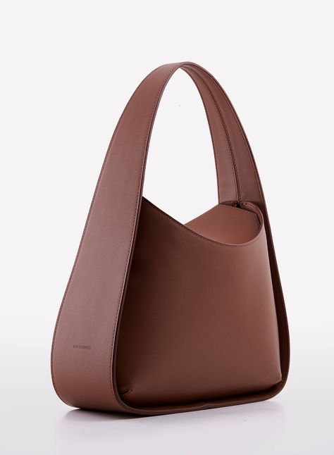 MIA HOBO NAPPA CHESTNUT - Giaquinto Purse Photography, Classy Handbags, Leather Bags For Men, Classy Purses, My Style Bags, Trendy Purses, Sack Bag, Fancy Bags, Bags Aesthetic