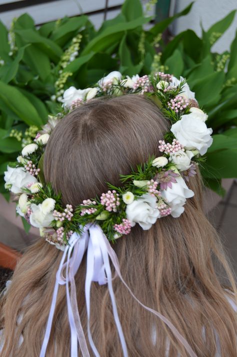 16th Birthday Gifts For Girls, Floral Headband Wedding, Fairy Headpiece, Săpunuri Handmade, Diy Flower Crown, Wedding Wine Glasses, Flower Crown Hairstyle, Flower Girl Hairstyles, Floral Headpiece