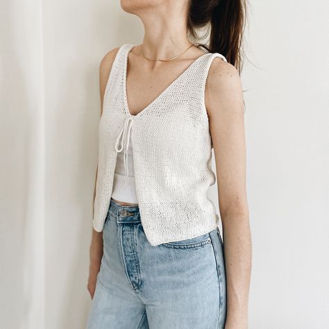 The Scarlett | knitting pattern Free Top Knitting Pattern, Knit Tie Vest, Crochet Pattern Light Weight Yarn, Super Fine Crochet Pattern, Knit Tank Top Pattern, Summer Knitting Projects, Easy Knitting Patterns Free, Advanced Knitting, Knit Vest Pattern