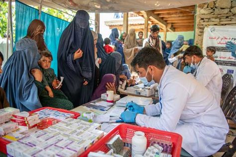 Health, Nutrition & Heroes in Rural Afghanistan — Global Issues Check more at https://www.techtip360.com/2023/07/26/health-nutrition-heroes-in-rural-afghanistan-global-issues/ Global Health Issues, Humanitarian Work, Global Issues, Global Health, Health Nutrition, Health Issues, Health And Nutrition, Health Care, Nutrition