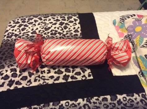 Candy type wrapping Christmas Wrap, Wrapping Ideas, Blanket Wrap, Christmas Wrapping, Gift Wrapping, Candy, Christmas, Gifts, Quick Saves