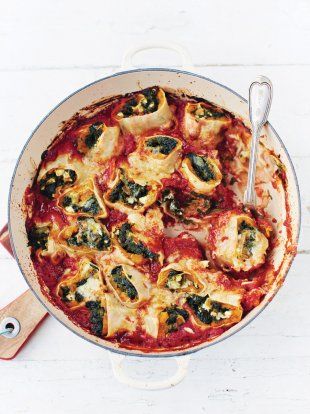 Rotolo is definitely one of the more unusual pasta dishes that you'll see. Don't worry if you're missing a few ingredients, this recipe is super-flexible. Jamie Oliver Recipes, Food Network Canada, Spinach Pasta, Fusilli, Rigatoni, Jamie Oliver, Linguine, Couscous, Food Network