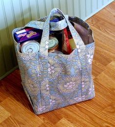 Sew A Grocery Bag, Homemade Purses, Reusable Shopping Bag Pattern, Grocery Bag Pattern, Tips Menjahit, Shopping Bag Pattern, Projek Menjahit, Sac Diy, Diy Sac