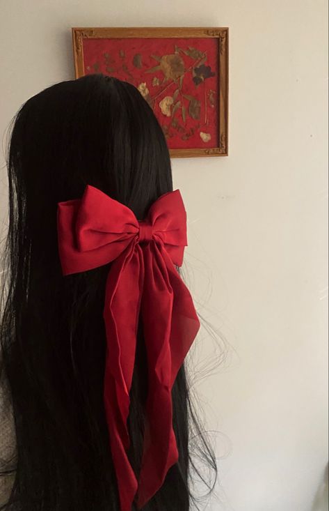 coquette aesthetic red hair bow Aesthetic Hairstyle, Red Birthday Party, Bow Aesthetic, Estilo Dark, Red Hair Bow, I See Red, Cherry Wine, Dark Red Hair, Aesthetic Red