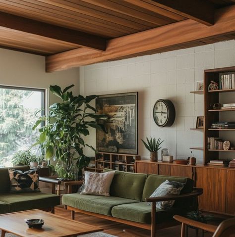 House Decor Mid Century Modern, Interior Design Studio Apartment Small, Small Cosy Lounge, Mid Century Modern House Interior Living Rooms, 60s Inspired Living Room, Living Room 70s Style, Small Mcm Living Room, Mid Century Inspired Living Room, 70s Design Interior