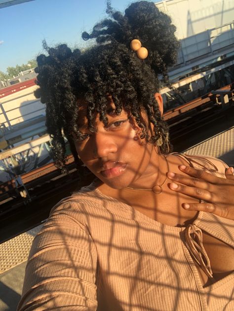 Mini Fro Styles, Short Chunky Twists Natural Hair, Short Natural Protective Styles, Mini Twist Bangs, Twisted Bangs For Short Hair, Mini Twist With Bangs, Twist Bangs Hairstyle, Loose Twists Natural Hair, Mini Twists With Bangs