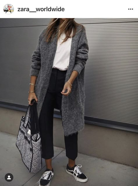 Mode Des Leggings, Look Kylie Jenner, Elegantes Outfit Frau, Stil Inspiration, Looks Street Style, Cardigan Outfits, Ținută Casual, Looks Chic, 가을 패션