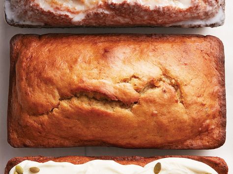 Looking to use up those mushy bananas? Why not try out best banana bread recipe ever? And for snacks on the go, you can make this loaf into portable muffins Recipes Banana Bread, Nana Bread, Carrot Cake Loaf, Lemon Loaf Recipe, Recipes Banana, Loaf Cake Recipes, Knead Bread Recipe, Pumpkin Loaf, Vegan Carrot Cakes