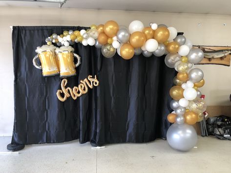 Beer Backdrop Ideas, Beer Balloon, Beer Party Theme, Beer Olympics, 30th Birthday Themes, 30th Birthday Decorations, Cheer Party, 21st Party, Beer Theme