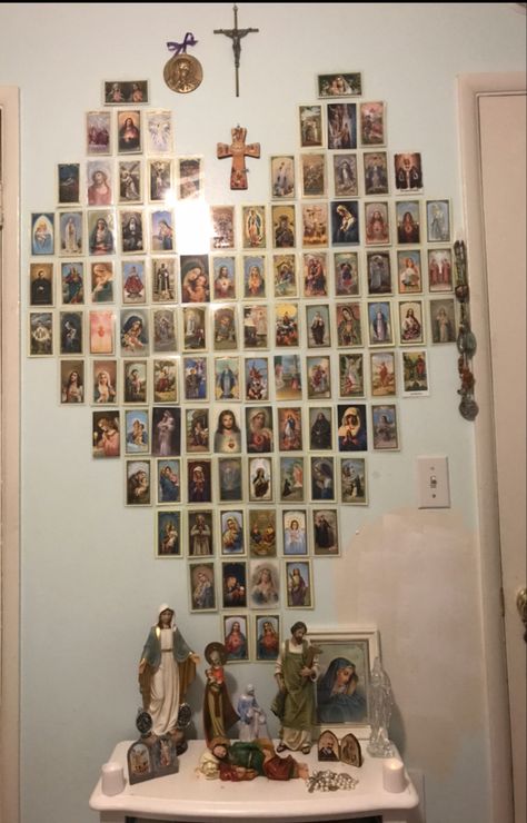 Catholic Shrines And Altars Ideas, Catholic Dorm Room, Christian Altar Ideas, Things To Pray For, Christian Altar Ideas For Home, Catholicism Art, Catholic Decor Home Ideas, Catholic Altar Home Ideas, Catholic Bedroom