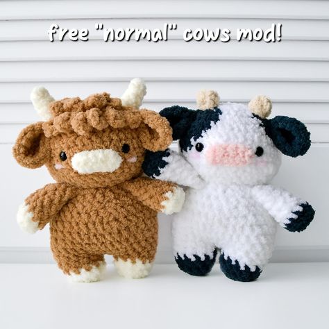 FREE MOD!✨🐮🤠 Hi hi! Here’s a quick free mod to create these cute “normal” cows! You will need one of my fruit cow patterns to create these which you can find on my Etsy or Ribblr shop😋 they will work with any fruit cow pattern, the only change is the horns (and colors but those are up to you)! I love the look of these cows😍💖 let me know if you have any questions & I can’t wait to see all your plushies!🐮💕 🏷️ #crochet #crochetpattern #crochetpattens #crochetcow #amigurumi #amigurumicow #amig... Crochet Lingo, Crochet Cow Plushies, Crocheted Stuffies, Crochet Stuffy, Cow Patterns, Plushies Crochet, Crocheted Cow Pattern, Giraffe Crochet, Crochet Fairy