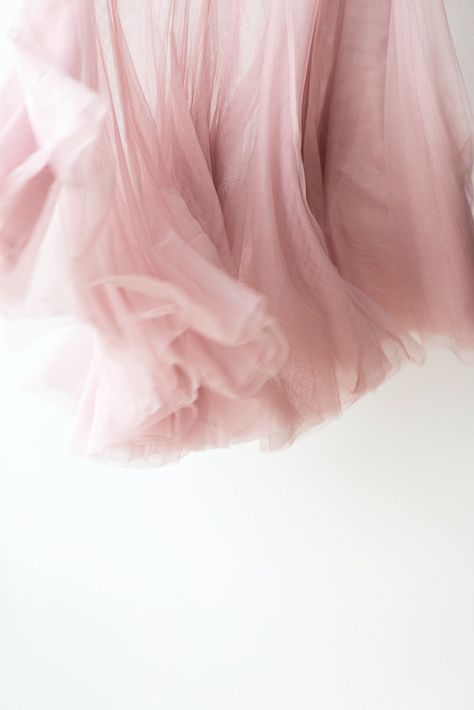 Pink Fabric Aesthetic, Powder Pink Aesthetic, Chiffon Fabric Texture, Fashion Background Design, Lace Fabric Texture, Pale Pink Aesthetic, Pink And White Aesthetic, Pink White Aesthetic, Tulle Texture