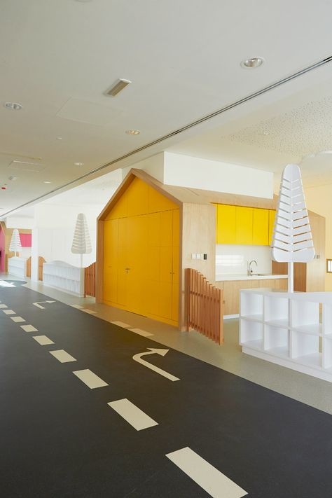 Case study: GAJ designs Ladybird Early Learning Centre in Dubai - , Projects, Products, - CID Micro Creche, Karton Design, Kindergarten Interior, Preschool Designs, Daycare Design, Kids Cafe, Kindergarten Design, School Interior, Interior Design School