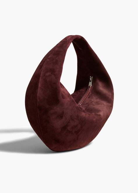 A slouchy zip-top hobo bag crafted in velvety suede. Slip pocket at interior. With integrated strap to wear over the shoulder or carry by hand. Diy Leather Bag, Suede Purse, Fall Handbags, Suede Bag, Suede Handbags, Leather Diy, Diy Bag, Hobo Bag, Leather Tote