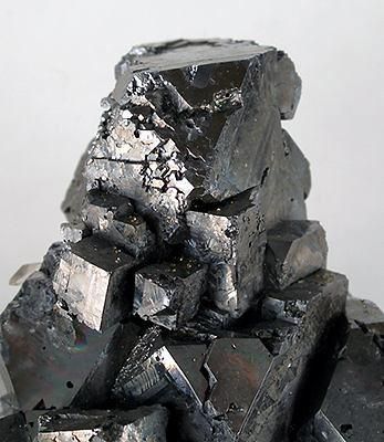 Missouri: Missouri designated galena (lead sulfide) as the official state mineral in 1967. Forex Trading Tips, Crystalline Structure, Iron Ore, Chemical Formula, Traditional Chinese Medicine, Chinese Medicine, Crystals Minerals, Rocks And Minerals, Geology