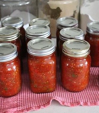 Homemade Chili Sauce For Canning, Tomato Chili Sauce, Canning Chilli Sauce, Chilly Sauce Recipe, Chili Relish Recipe, Sweet Chili Sauce For Canning, Easy Chili Sauce Recipe, Chilli Sauce Canning Recipe, Canning Chili Sauce Recipe