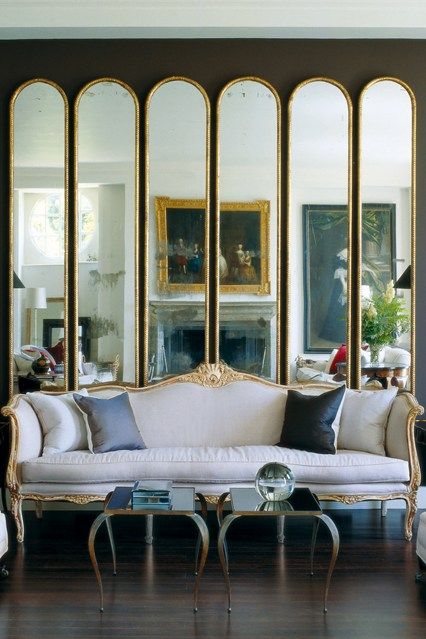 Large Antique Mirror, Mirrored Wall, Canapé Design, Vintage Sofa, Design Living, A Living Room, My New Room, تصميم داخلي, Toscana