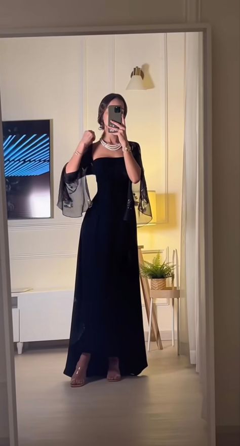 Simple Elegant Dresses Short, Modest Prom Dresses Aesthetic, Modest Glam Dresses, Prom Dress Elegant Classy, Modest Prom Outfits, Navy Gown Accessories, Modest Fancy Dress, Fancy Dresses Modest, Black Prom Dresses Modest