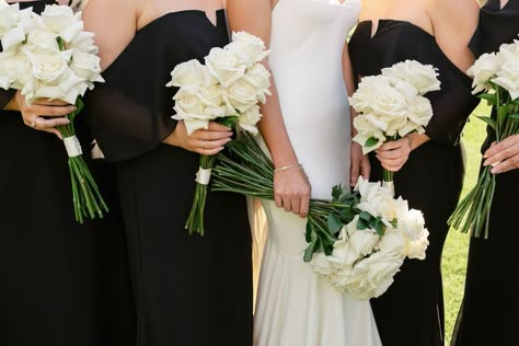 Bridesmaid Dresses Modern, White Rose Bouquets, White Bridesmaid Dresses Long, Long Stem Bouquet, Black Bridesmaid Dresses Long, Rose Bridesmaid Bouquet, Long Stem Roses, White Rose Bouquet, Black Bridesmaid