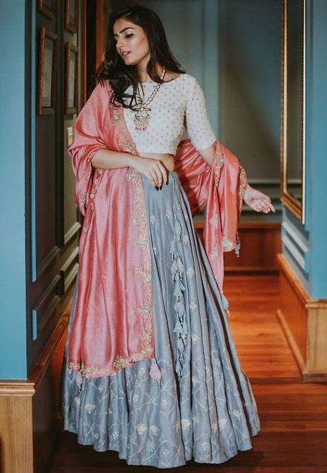 Lehnga Color Combination, Lehnga Designs Color Combinations, Lehenga Designs Color Combinations, Choli Color Combinations, Classy Lehenga, Beautiful Lehengas, Lehenga Color Combinations, घाघरा चोली, Long Skirt And Top