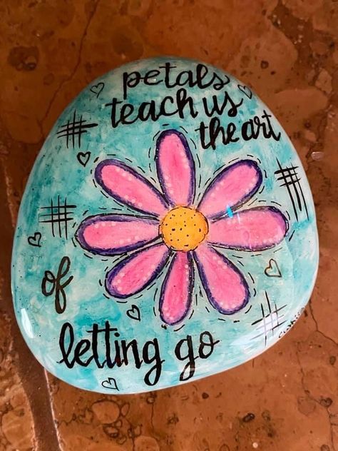 Faith Rocks Painting, Kindness Tree, Camper Crafts, Hospital Art, Flower Rocks, Rock Sayings, Sanibel Shells, Stone Pictures Pebble Art, Inspirational Rocks