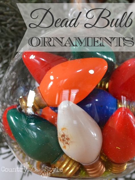 Collect those dead Christmas bulbs into clear ornaments for unique Christmas ornaments. Old Christmas Bulbs Crafts Ideas, Vintage Christmas Bulb Crafts, Old Christmas Light Bulb Crafts, Light Bulb Ornaments Diy Ideas, Christmas Bulbs Decorations Ideas, Christmas Light Bulb Crafts, Christmas Bulbs Ornaments Diy, Old Fashioned Christmas Lights, Community Christmas