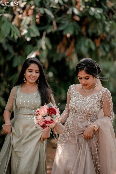 Wedding Dress For Sisters Wedding Indian, Family Theme Dress For Indian Wedding, Kerala Bridesmaid Dresses, Bridesmaid Dresses Kerala Christian, Trent Dress, Bride Sister Dress, Dress For Bride Sister, Bridal Maid Dress, Kerala Engagement Dress