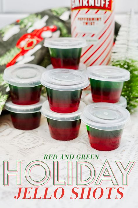 These red and green Jello shots are the perfect festive Jello shot to wow your guests at your Christmas party. Not only are they cool to look at, they taste good too! Green Jello Shots, Vodka Jello Shots, Holiday Jello Shots, White Jello, Easy Jello Shots, Jello Shots Vodka, Peppermint Vodka, Christmas Jello, Christmas Jello Shots