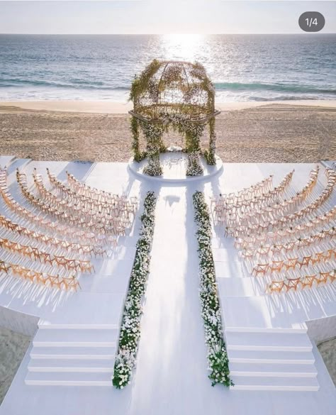 Beach Wedding Setup, Wedding Ceremony Setup, Beach Wedding Aisles, Elegant Wedding Themes, Oceanfront Wedding, Romantic Beach Wedding, Dream Beach Wedding, Decoration Evenementielle, Dream Wedding Decorations