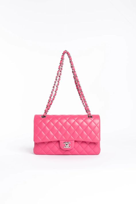 Chanel Handbags Pink, Pretty Handbags, Pink Chanel Bag, Accessories Bags Shoes, Pink Chanel, Fancy Bags, Iconic Bags, Chanel Bags, Bags Designer Fashion