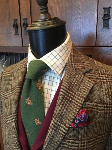 English Country Style Outfits Men, Hacking Jacket, Dapper Outfit, Dapper Mens Fashion, Emma Willis, Country Attire, English Country Style, Waxed Cotton Jacket, Ivy League Style