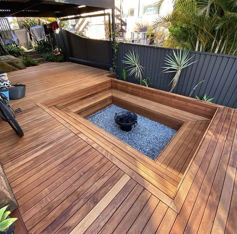 Sunken Deck Ideas, Outdoor Fire Pit Area, Sunken Fire Pits, Deck Fire Pit, Backyard Seating Area, Outdoor Fire Pit Designs, Outdoor Fireplace Designs, Fire Pit Landscaping, Backyard Seating