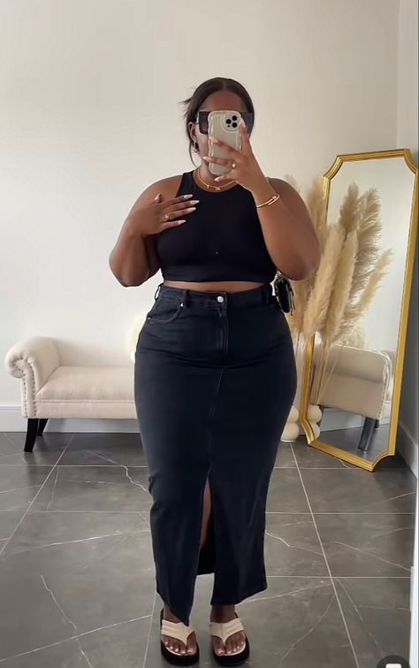 Curvy Style Outfits, Looks Hip Hop, Curvy Casual Outfits, Plus Size Baddie Outfits, Look Plus Size, Effortlessly Chic Outfits, Elegante Casual, Classy Casual Outfits, Mid Size