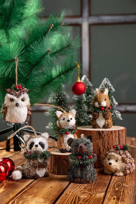 These sweet Forest Friends Ornaments (see paid link) have a cute, rustic vibe. Woodland Critter Christmas, Woodland Christmas Theme, Woodland Christmas Ornaments, Christmas Tree Inspo, Woodland Christmas Tree, Christmas Tree Forest, Natural Forest, Animals Christmas, Woodland Critters